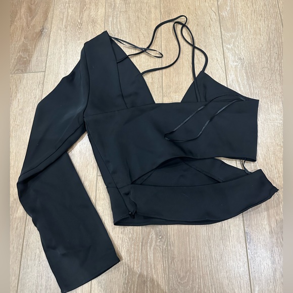 Zara cutout top - Picture 2 of 3